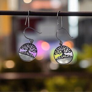 NWT Sterling Silver MOP Tree Earrings
